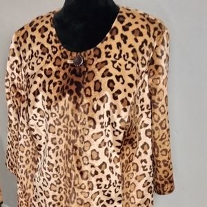 Women's leopard short waist jacket size extra large